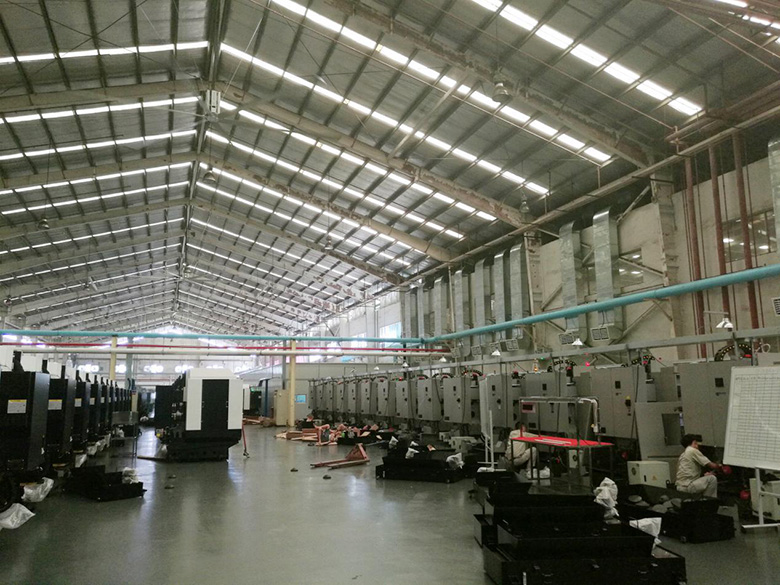 CNC车间工业大风扇安装…